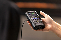 4-трековый рекордер-портастудия Zoom R4 - 11